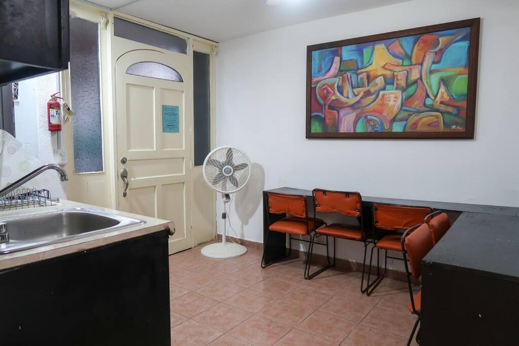 Casa Aurora #2: Private Room In Excellent Location 푸에르토 발라타 외부 사진