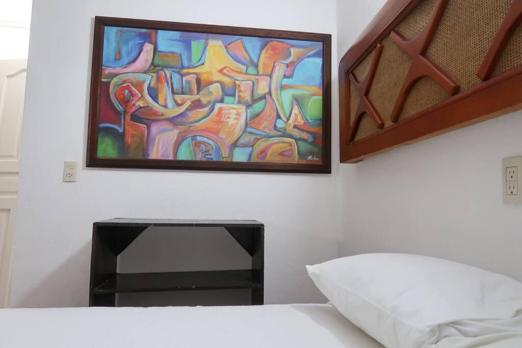 Casa Aurora #2: Private Room In Excellent Location 푸에르토 발라타 외부 사진