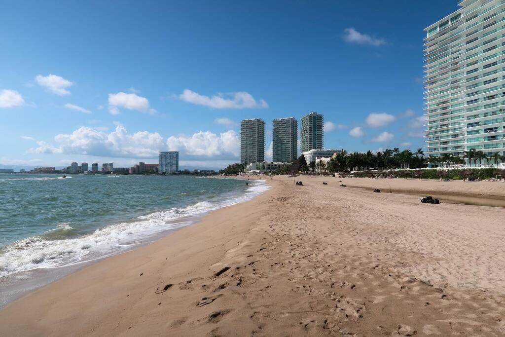 Casa Aurora #2: Private Room In Excellent Location 푸에르토 발라타 외부 사진